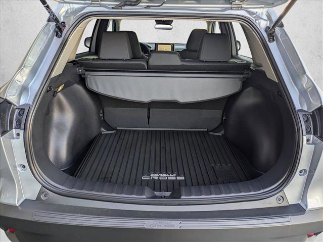 Used 2026 Toyota Corolla Cross LE image 6