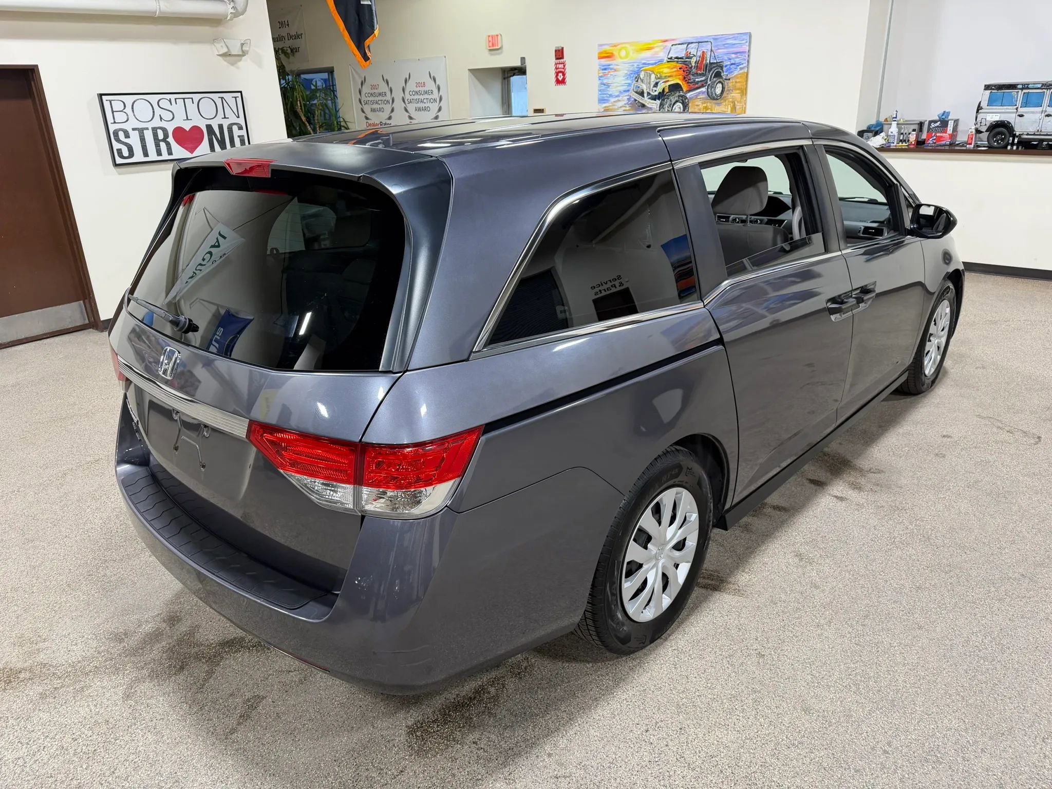 Used 2016 Honda Odyssey LX image 8