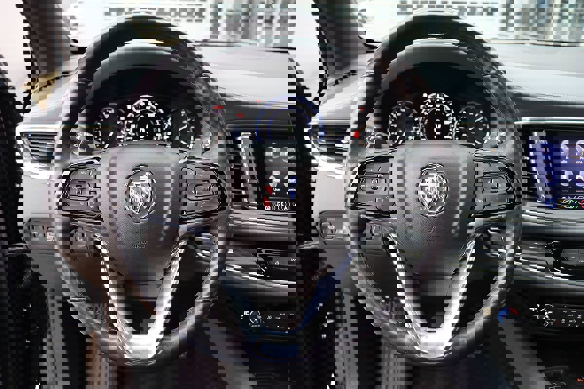 Used 2022 Buick Enclave Premium w/ Experience Buick Package image 15