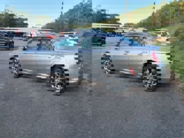 Used 2018 Chrysler 300 Touring L AWD/4WD image 7