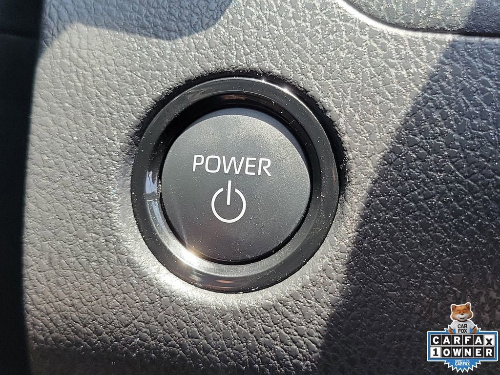 Used 2025 Toyota Camry SE FWD image 27