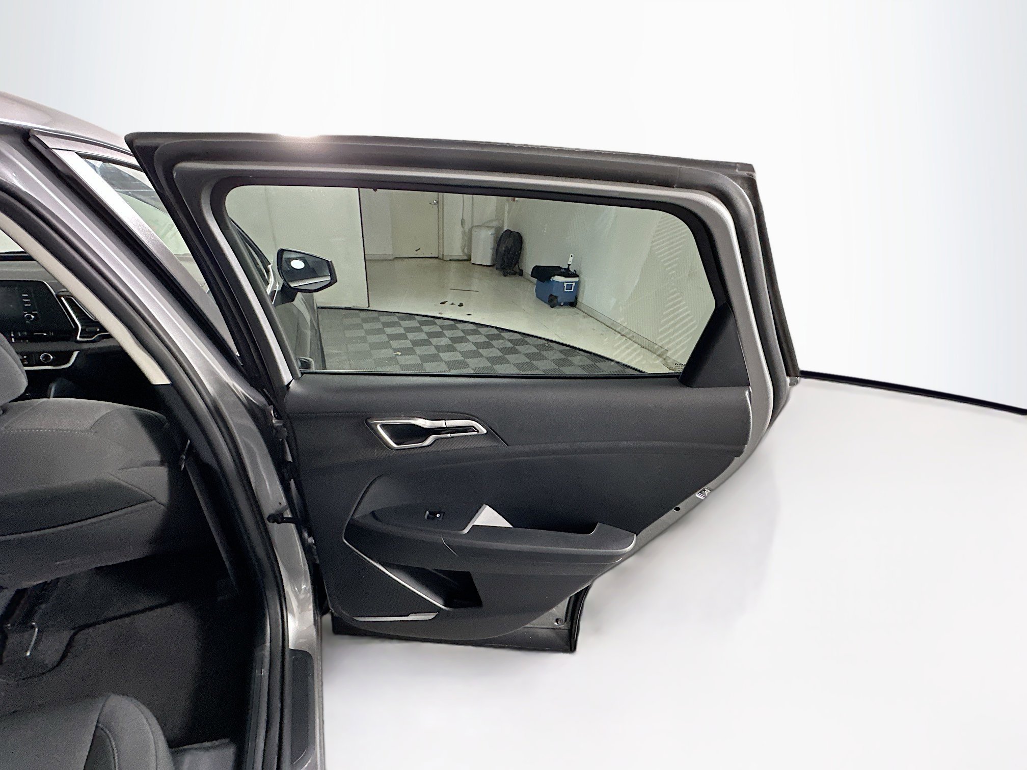 Used 2025 Kia Sportage LX image 29