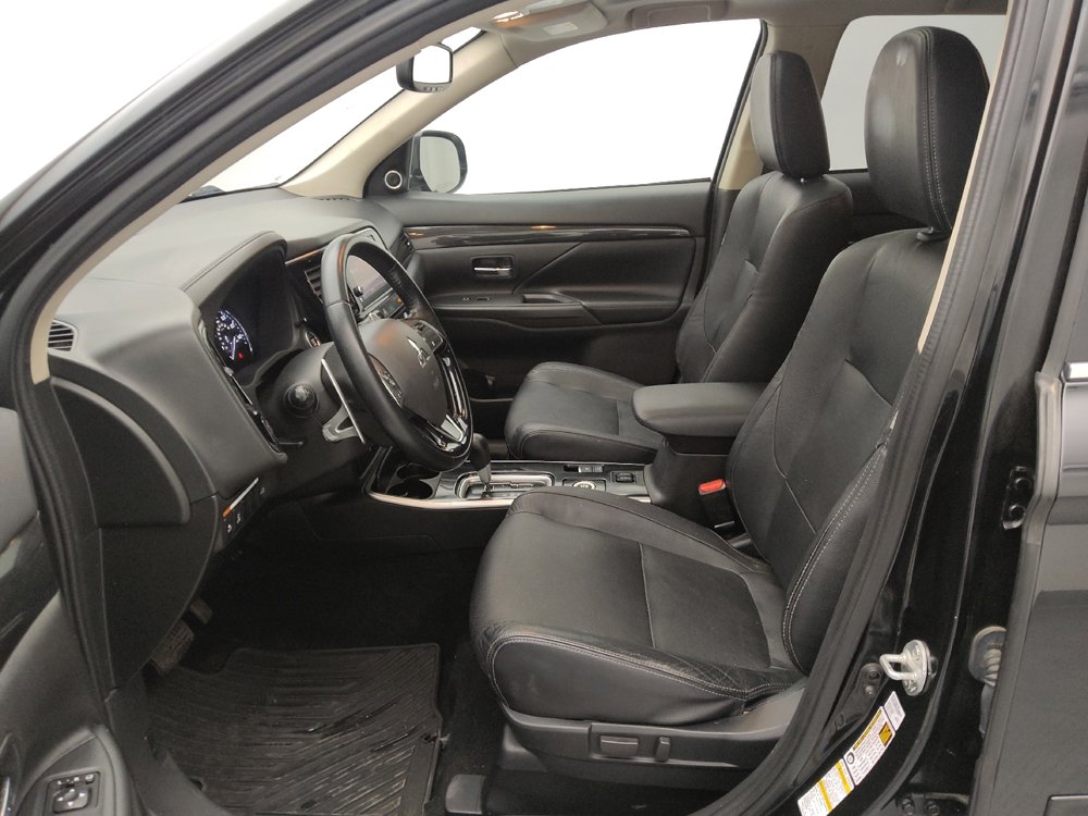 Used 2017 Mitsubishi Outlander GT image 17