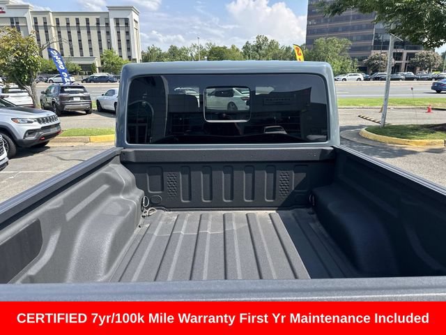 Used 2025 Jeep Gladiator Sport AWD/4WD image 14