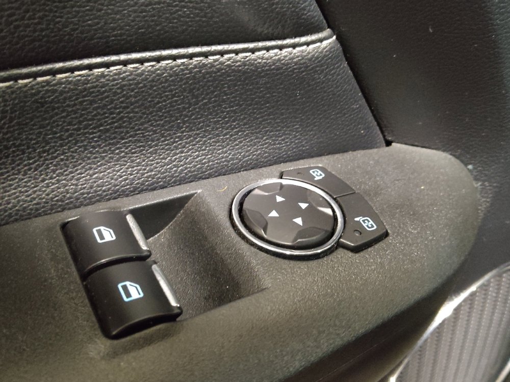 Used 2019 Ford Mustang Premium RWD image 27