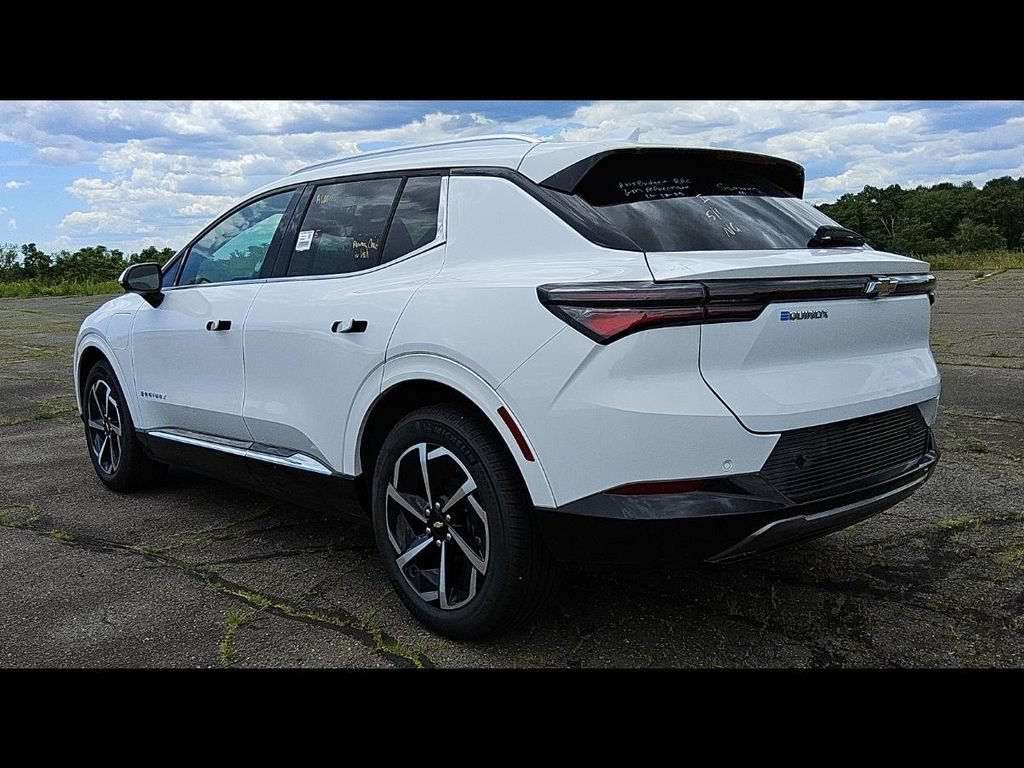 Used 2025 Chevrolet Equinox EV LT FWD image 4
