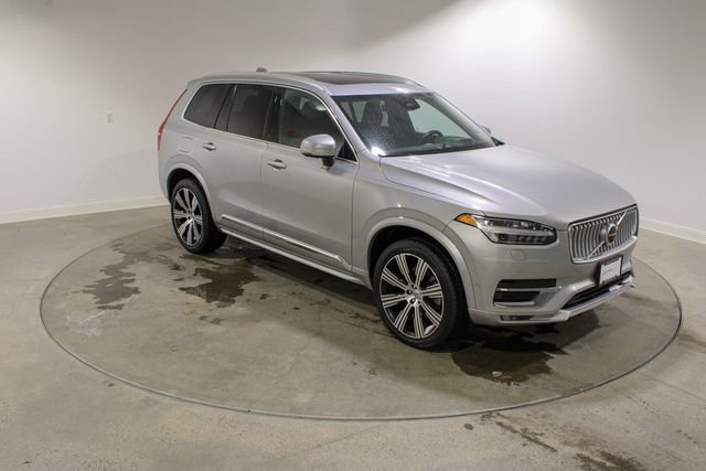 Used 2023 Volvo XC90 B6 Ultimate w/ Protection Package Premier image 8