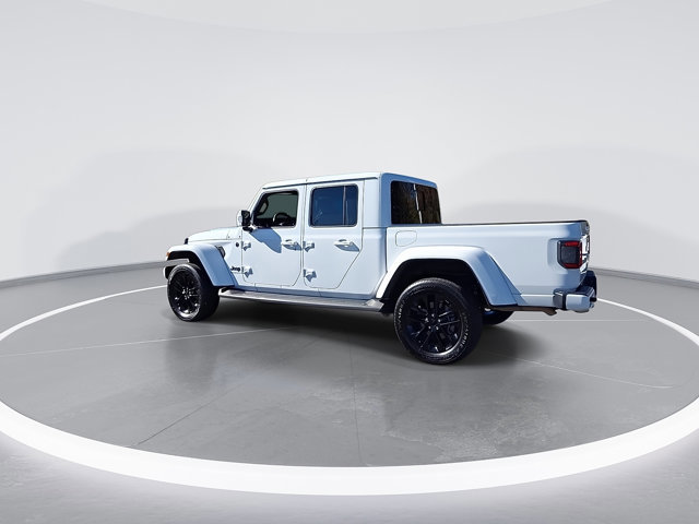 Used 2023 Jeep Gladiator Overland image 7