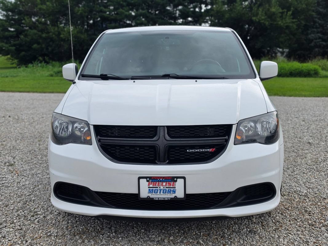 Used 2017 Dodge Grand Caravan SE FWD image 2