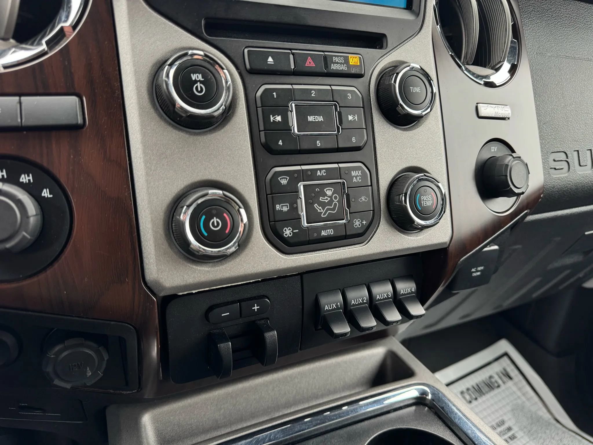 Used 2015 Ford F350 Lariat w/ Chrome Package image 24