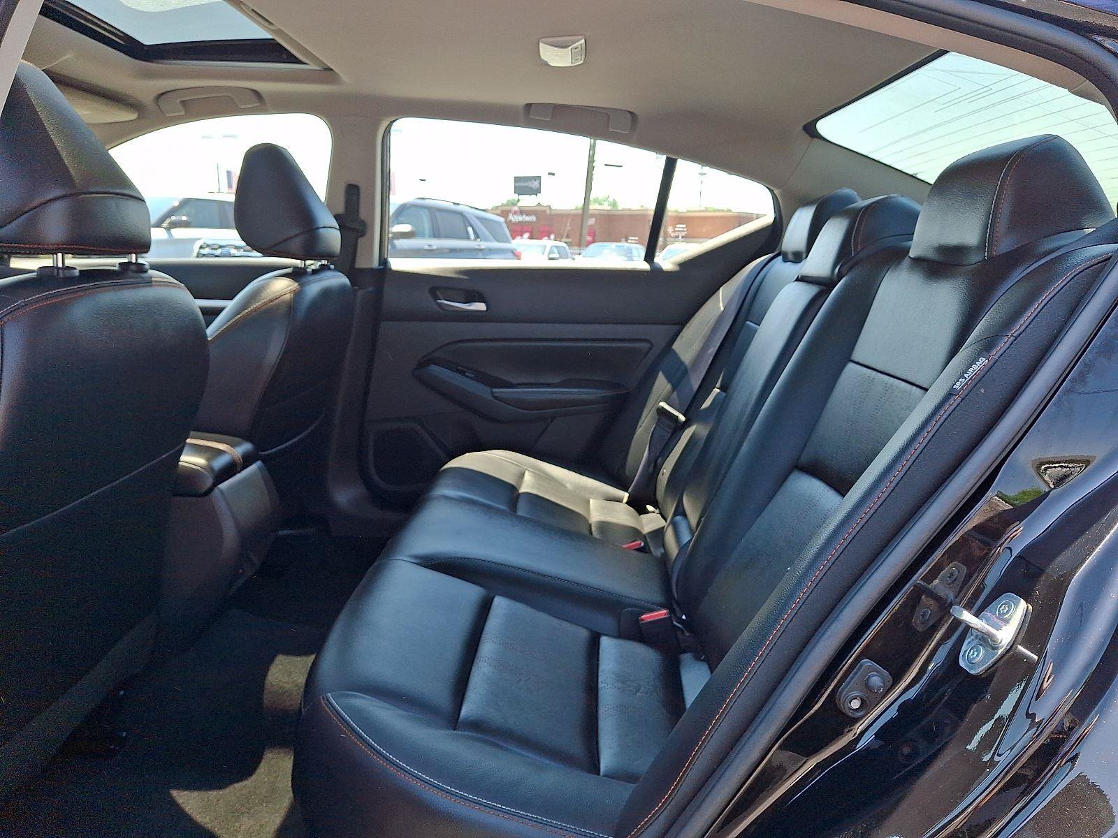 Used 2024 Nissan Altima 2.5 SR w/ SR Premium Package FWD image 12