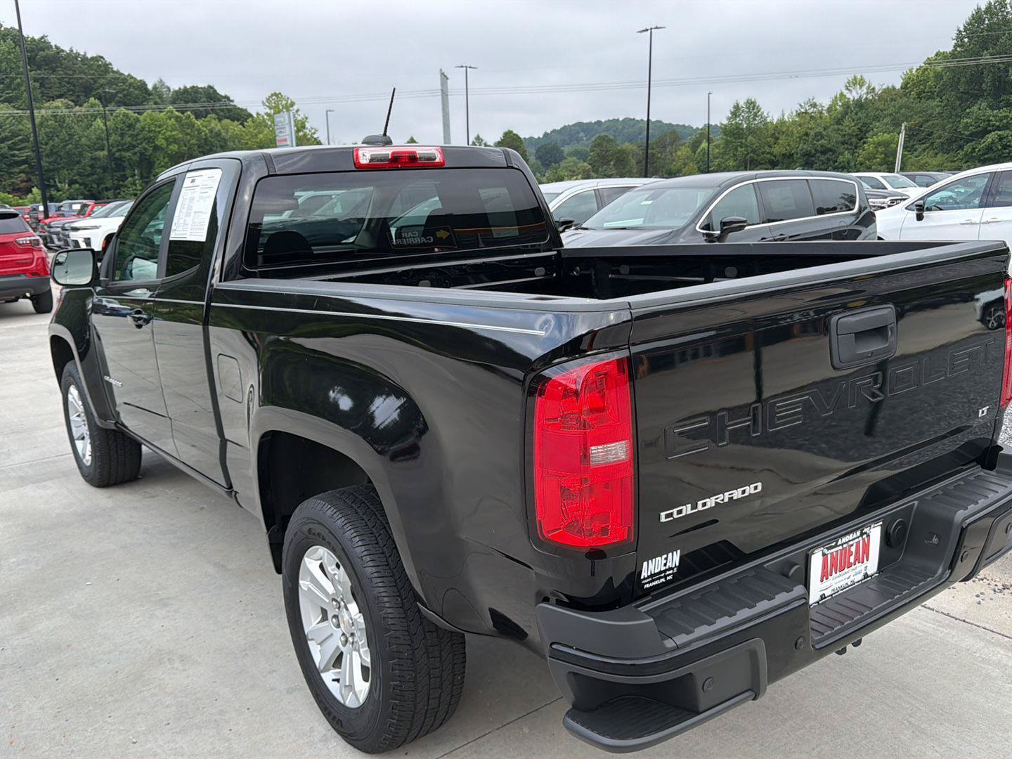 Used 2022 Chevrolet Colorado LT w/ Fleet Safety Package RWD image 5