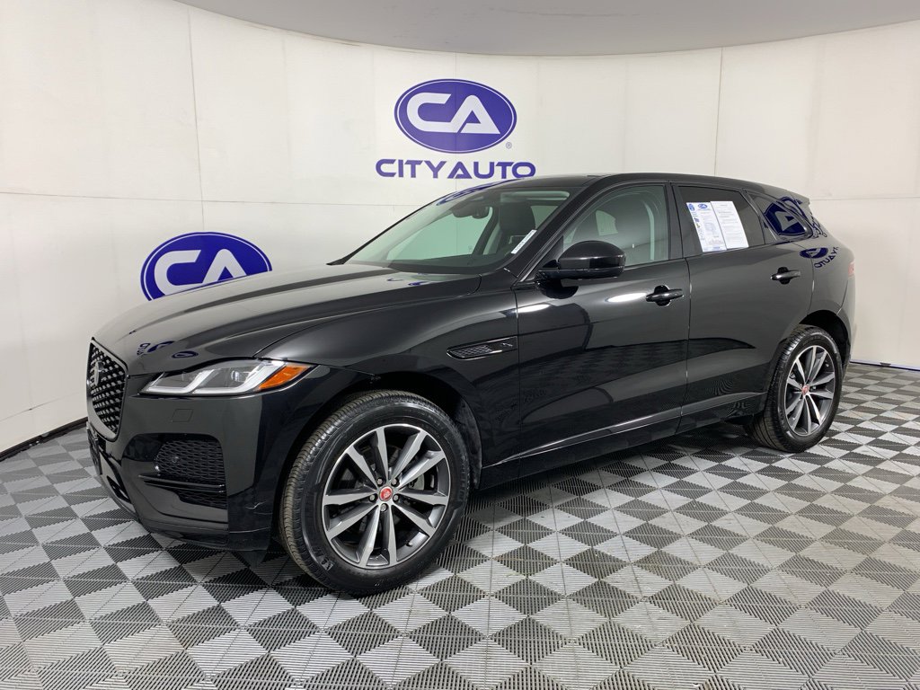 Used 2022 Jaguar F-PACE S image 7