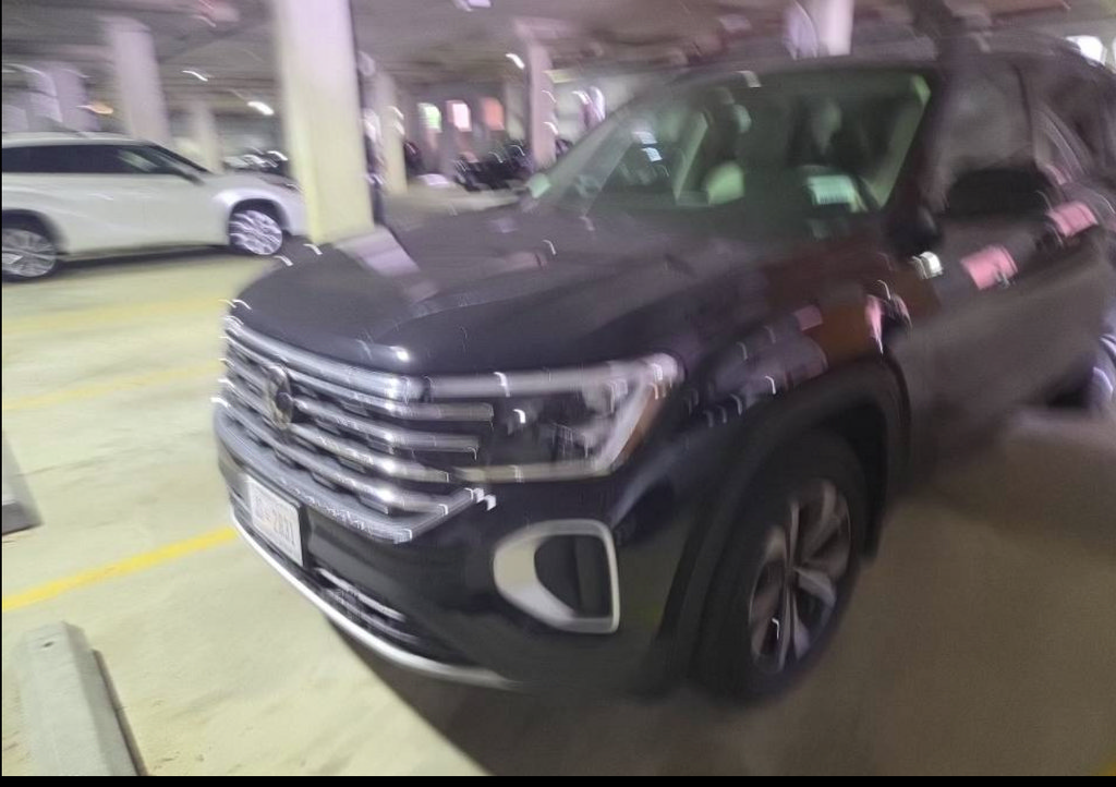 Used 2025 Volkswagen Atlas SE