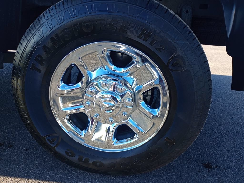Used 2025 RAM 2500 Tradesman w/ Chrome Appearance Group AWD/4WD image 8