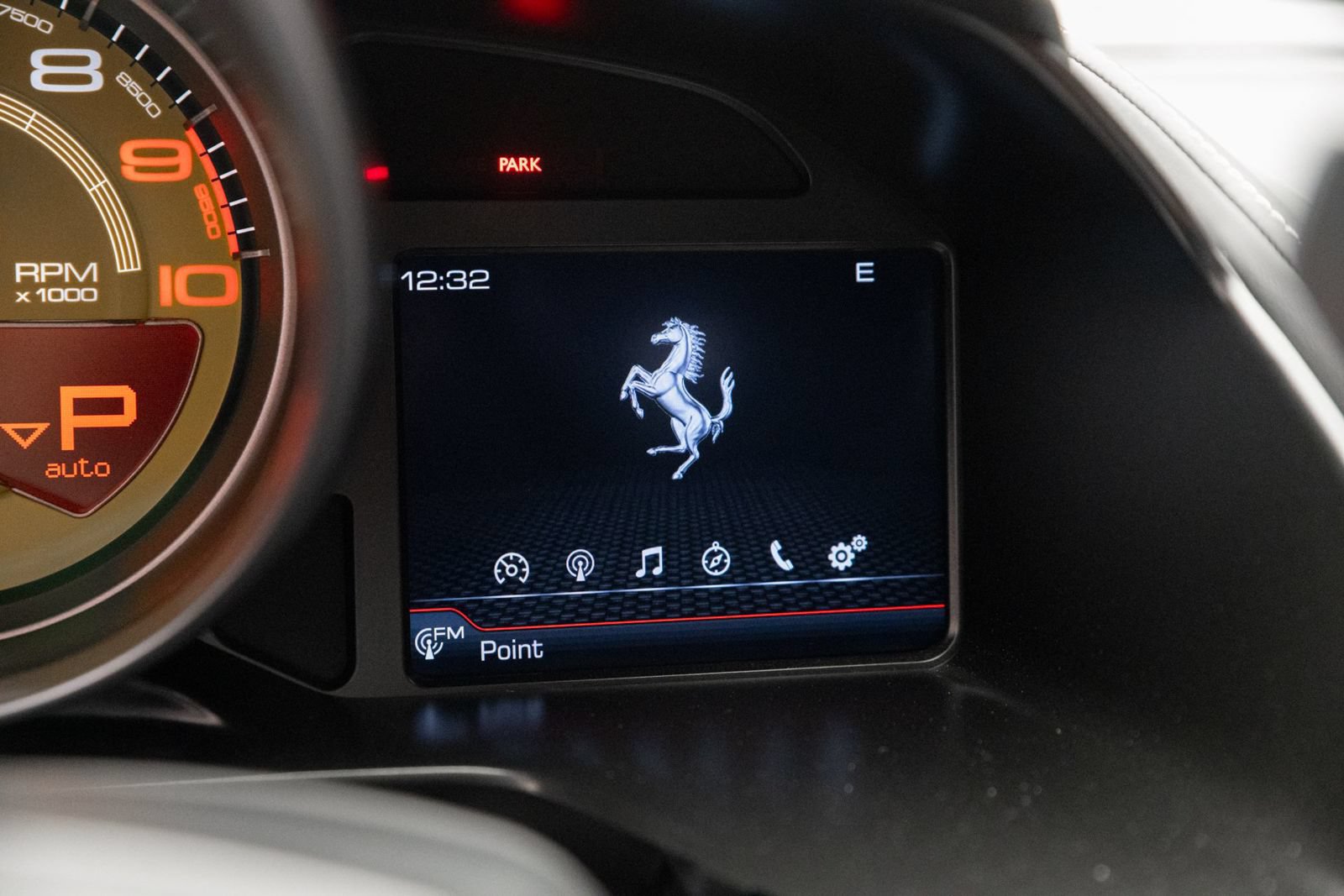 Used 2020 Ferrari 812 Superfast RWD image 23