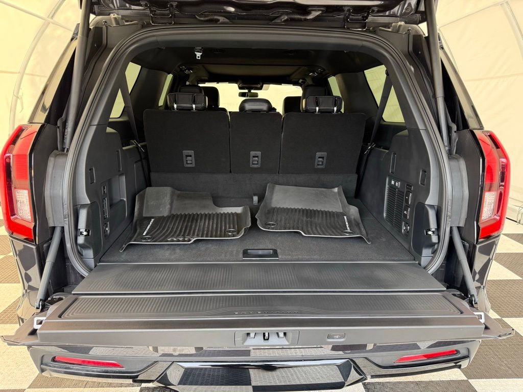 New 2025 Ford Expedition Max Platinum w/ Stealth Performance Package image 7