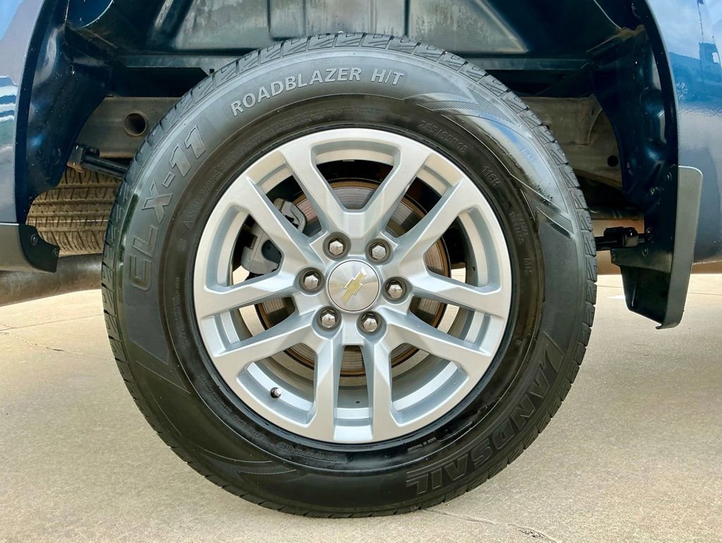 Used 2020 Chevrolet Silverado 1500 LT w/ LT Value Package AWD/4WD image 21