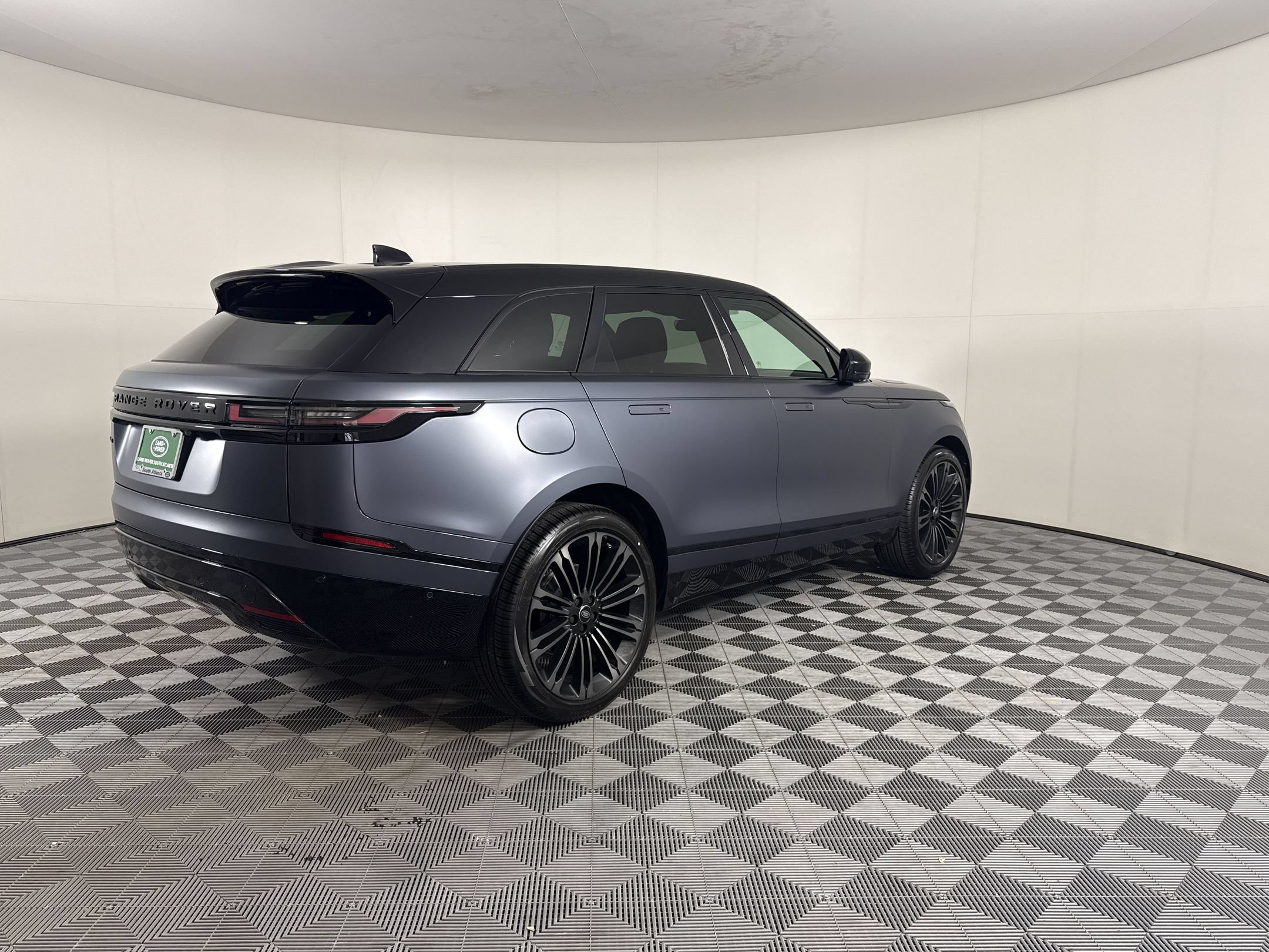 New 2026 Land Rover Range Rover Velar Belgravia AWD/4WD image 9