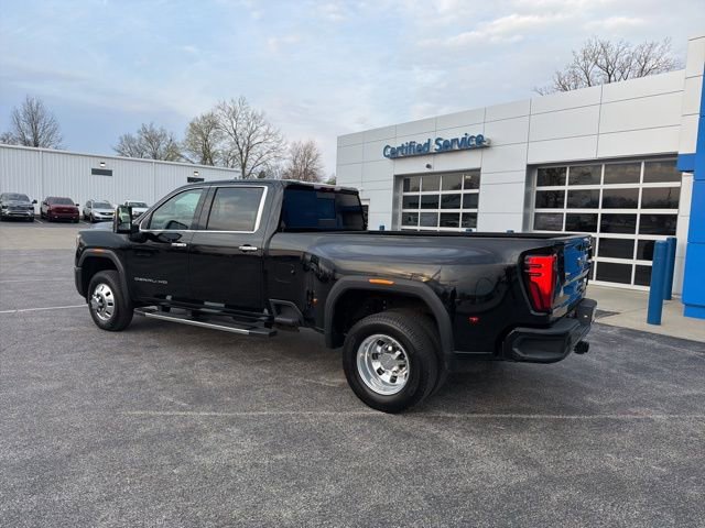 Used 2024 GMC Sierra 3500 Denali w/ Denali Reserve Package image 9