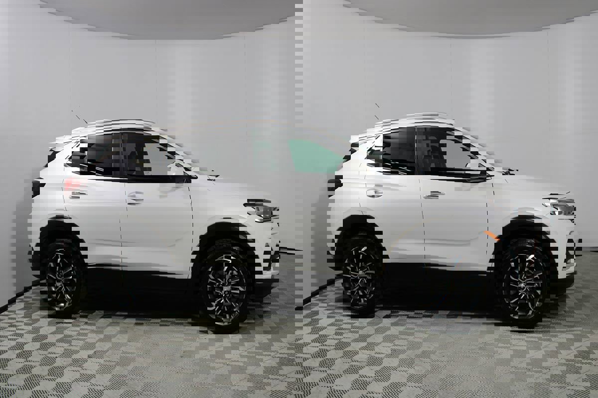 Used 2021 Buick Encore GX Select image 37