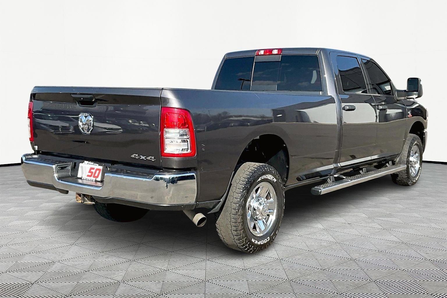 Used 2024 RAM 2500 Tradesman w/ Chrome Appearance Group image 6