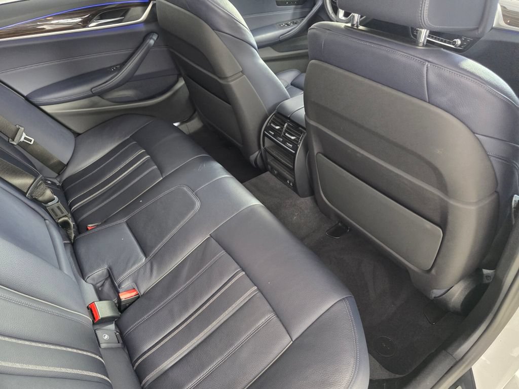 Used 2020 BMW 530i xDrive w/ Premium Package AWD/4WD image 28