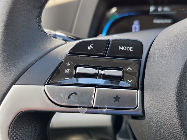 New 2026 Hyundai Elantra SEL Sport FWD image 13