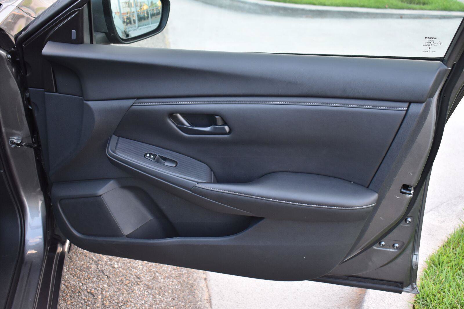 Used 2025 Nissan Sentra S FWD image 51