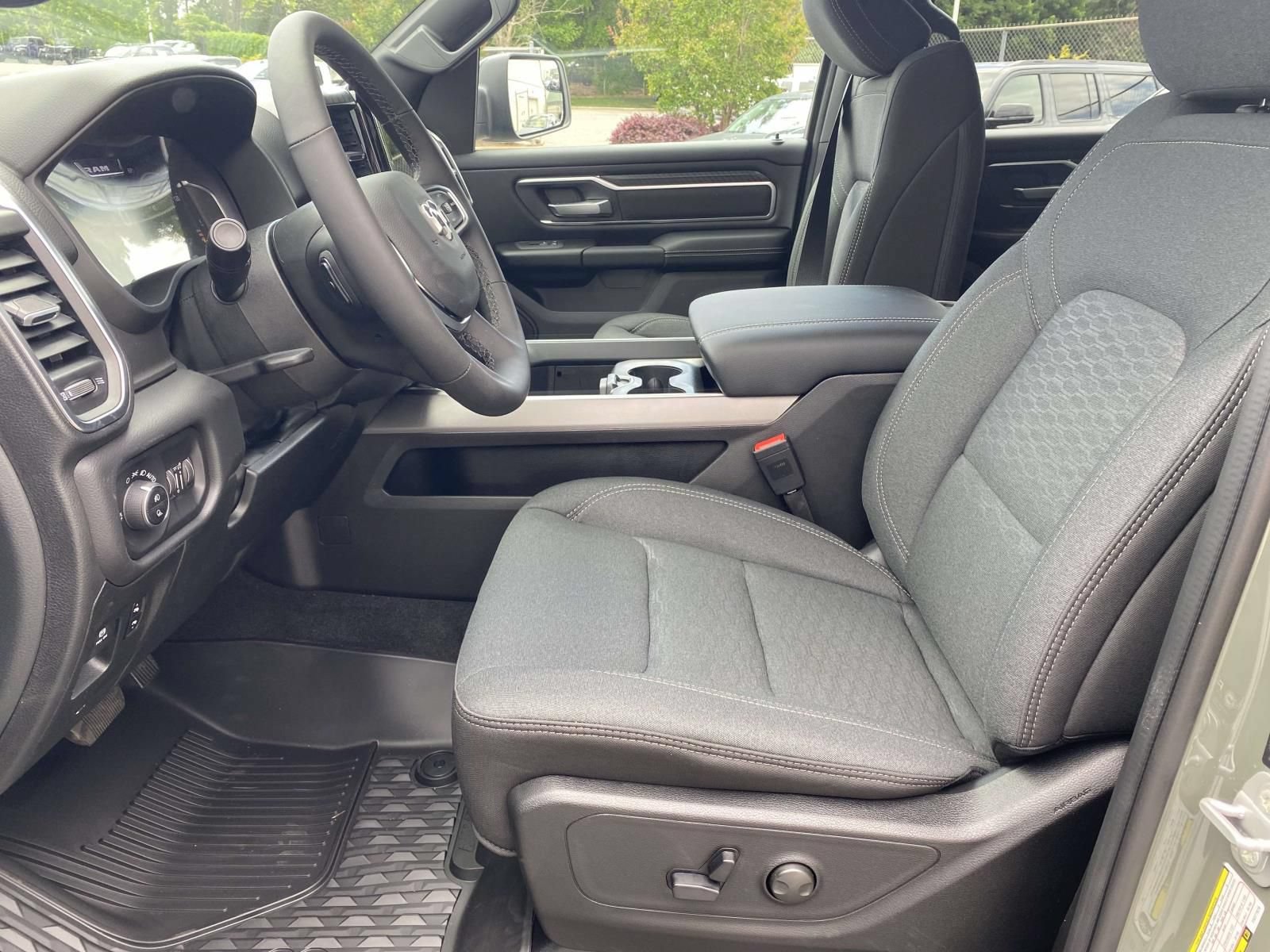 New 2026 RAM 1500 Big Horn AWD/4WD image 15