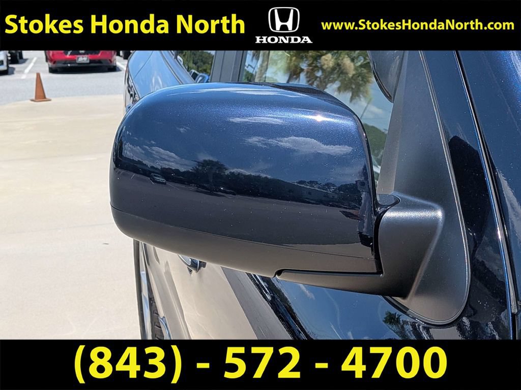 Used 2009 Hyundai Santa Fe Limited FWD image 16