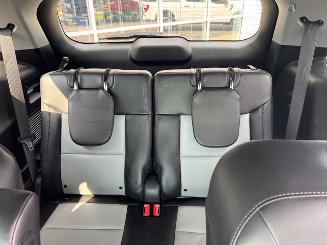 Used 2023 Ford Explorer XLT w/ Equipment Group 202A AWD/4WD image 14