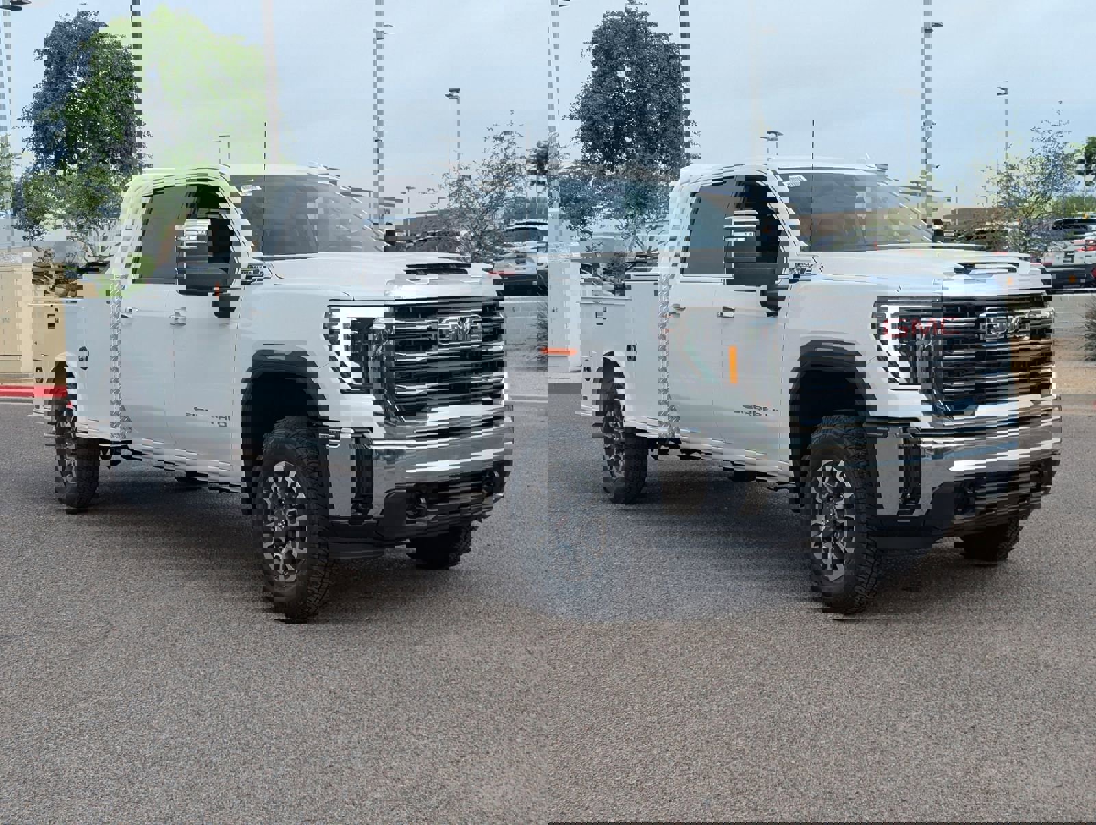 New 2026 GMC Sierra 3500 SLT w/ SLT Convenience Package image 8