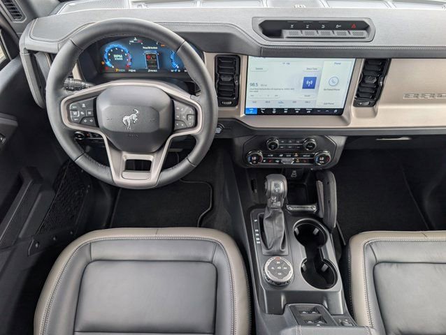New 2026 Ford Bronco Outer Banks w/ Sasquatch Package image 6