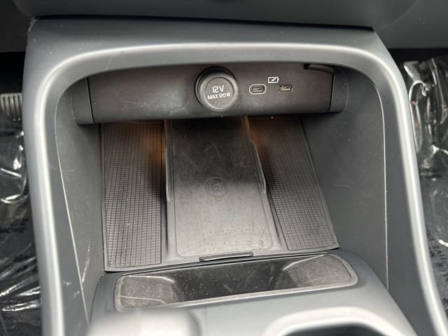 Certified 2025 Volvo XC40 B5 Core image 28