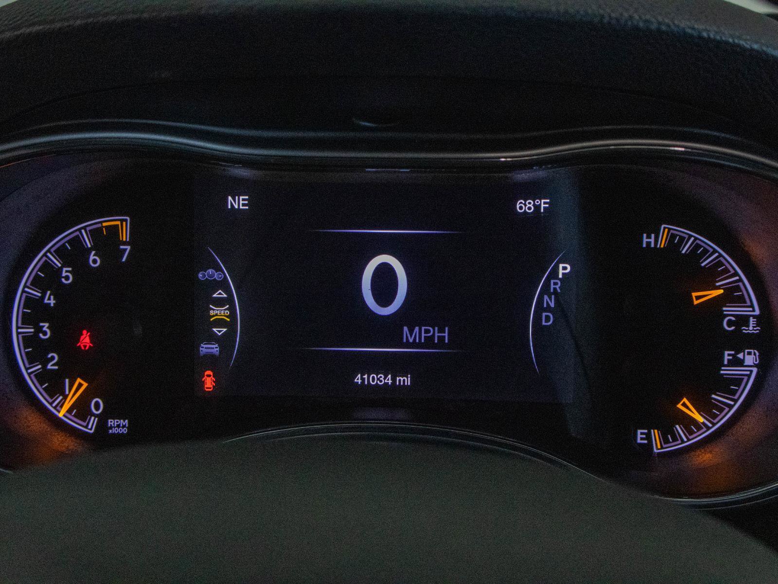 Used 2022 Jeep Grand Cherokee Limited image 16