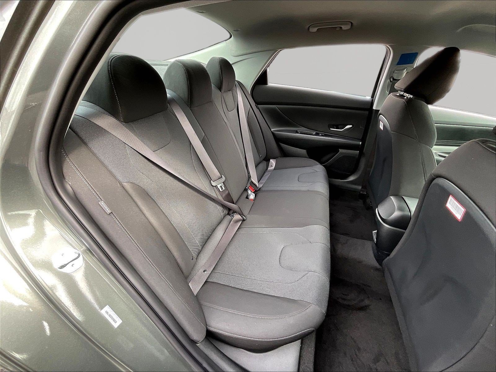 New 2026 Hyundai Elantra SE FWD image 20