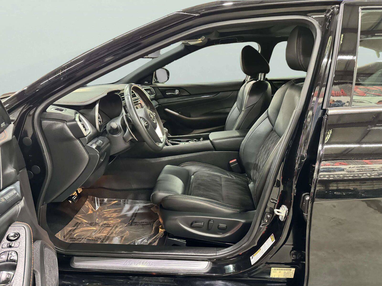 Used 2021 Nissan Maxima SR w/ Sport Mat Group FWD image 24