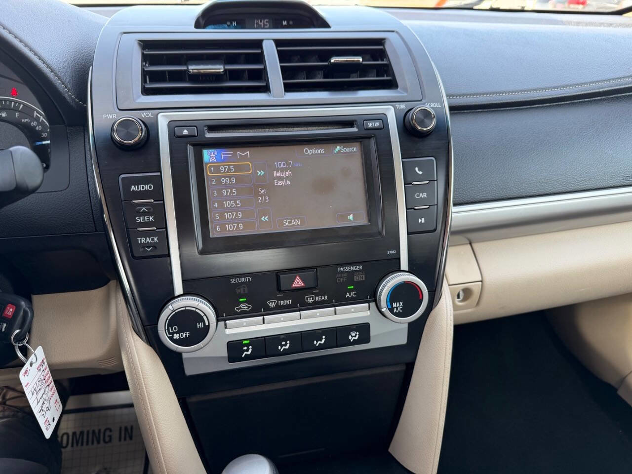 Used 2012 Toyota Camry LE image 23