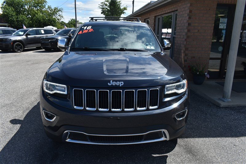Used 2016 Jeep Grand Cherokee Limited w/ Luxury Group II AWD/4WD image 8