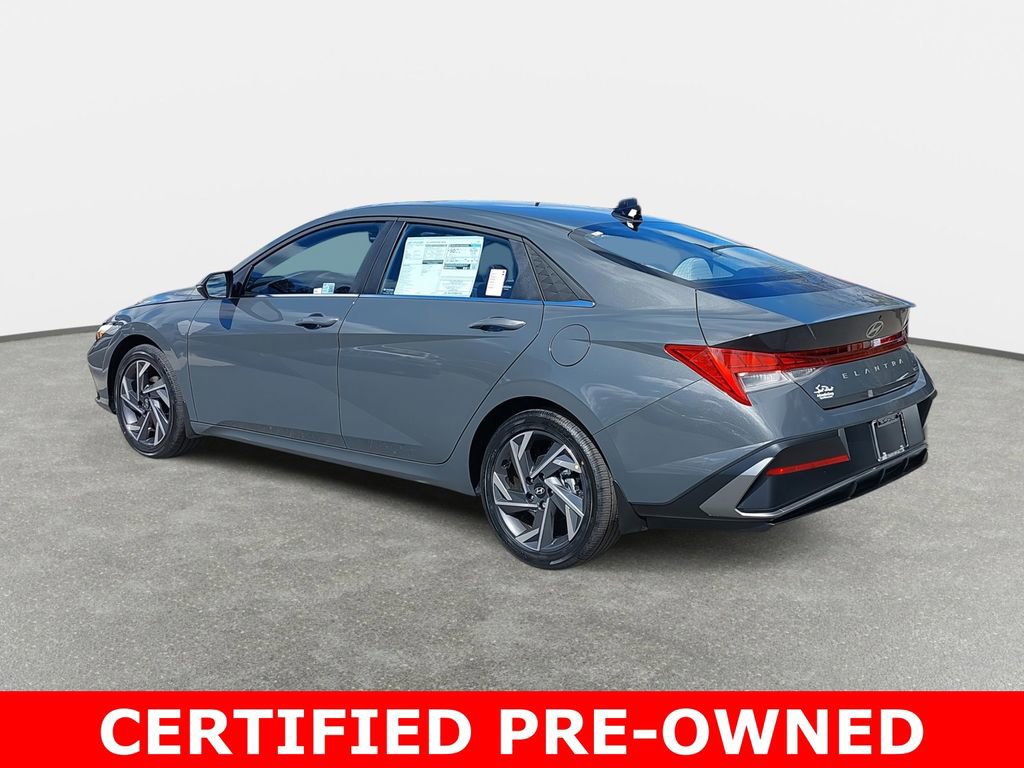 Certified 2025 Hyundai Elantra Limited image 7