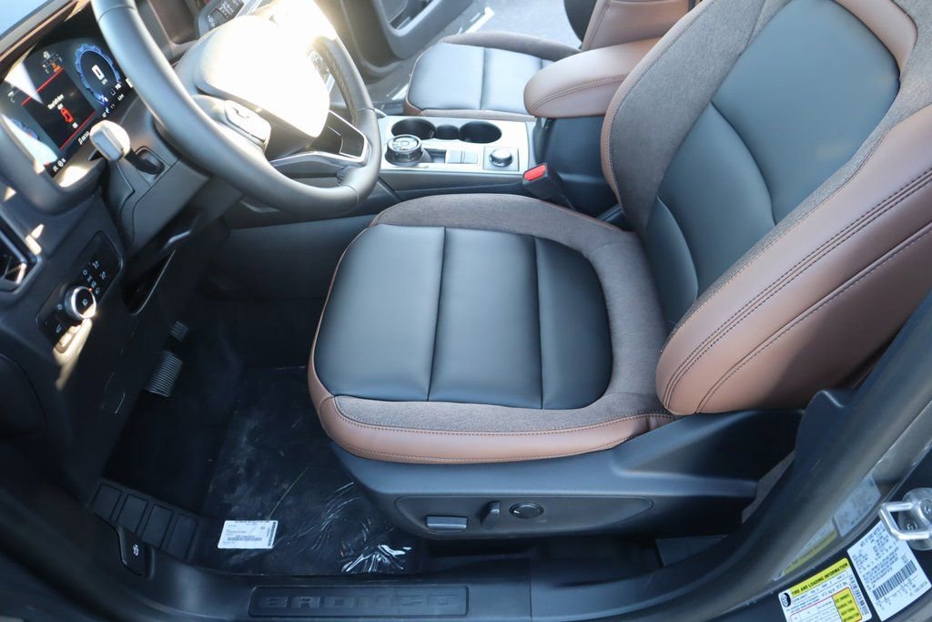 New 2025 Ford Bronco Sport Outer Banks w/ Outer Banks Tech Package+ AWD/4WD image 12