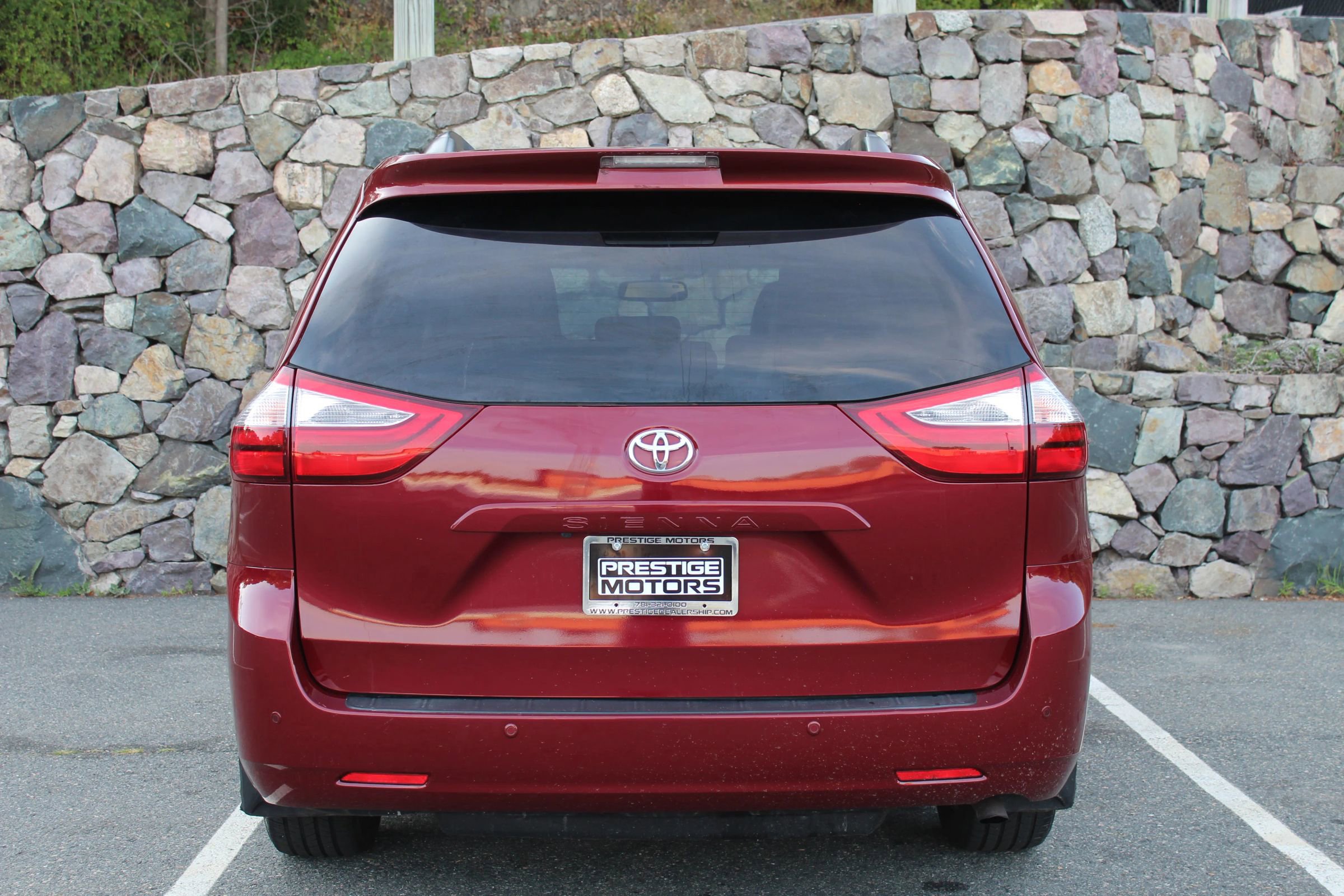 Used 2015 Toyota Sienna XLE Premium image 8
