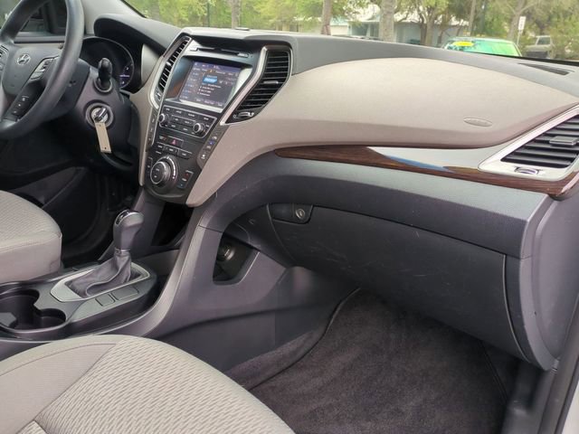 Used 2018 Hyundai Santa Fe SE FWD image 31