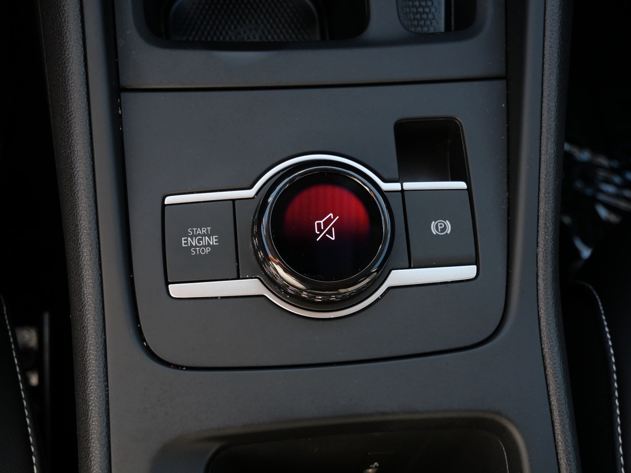 Certified 2025 Volkswagen Tiguan SE AWD/4WD image 31