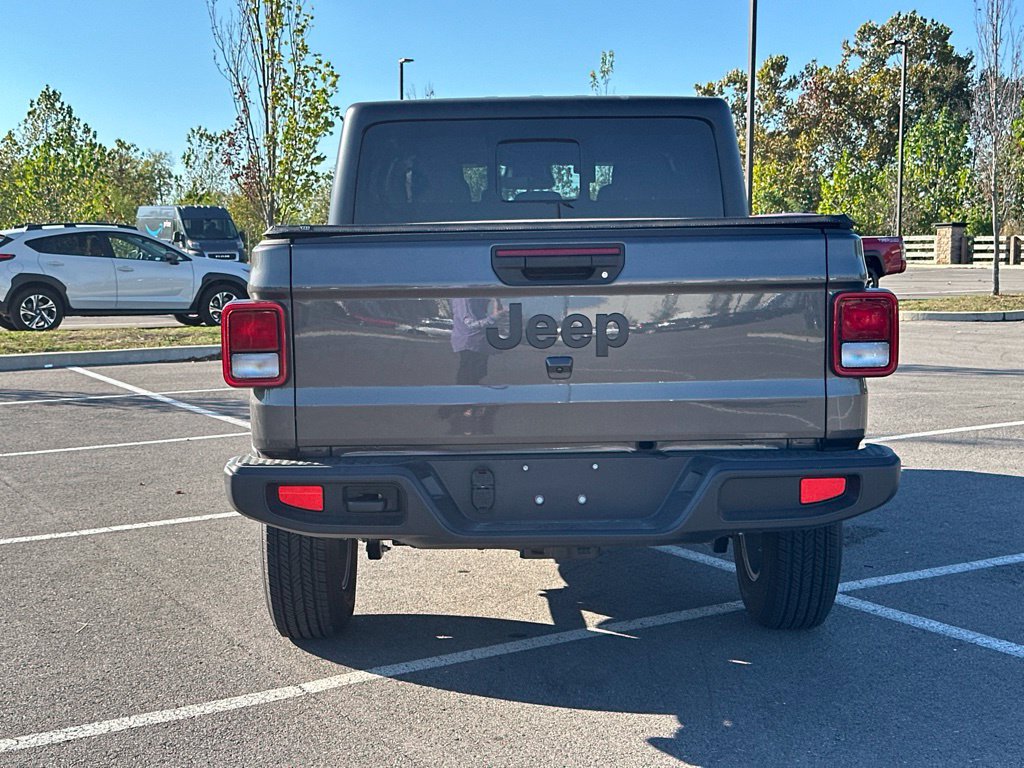 New 2026 Jeep Gladiator Sport w/ Dual Top Group AWD/4WD image 6