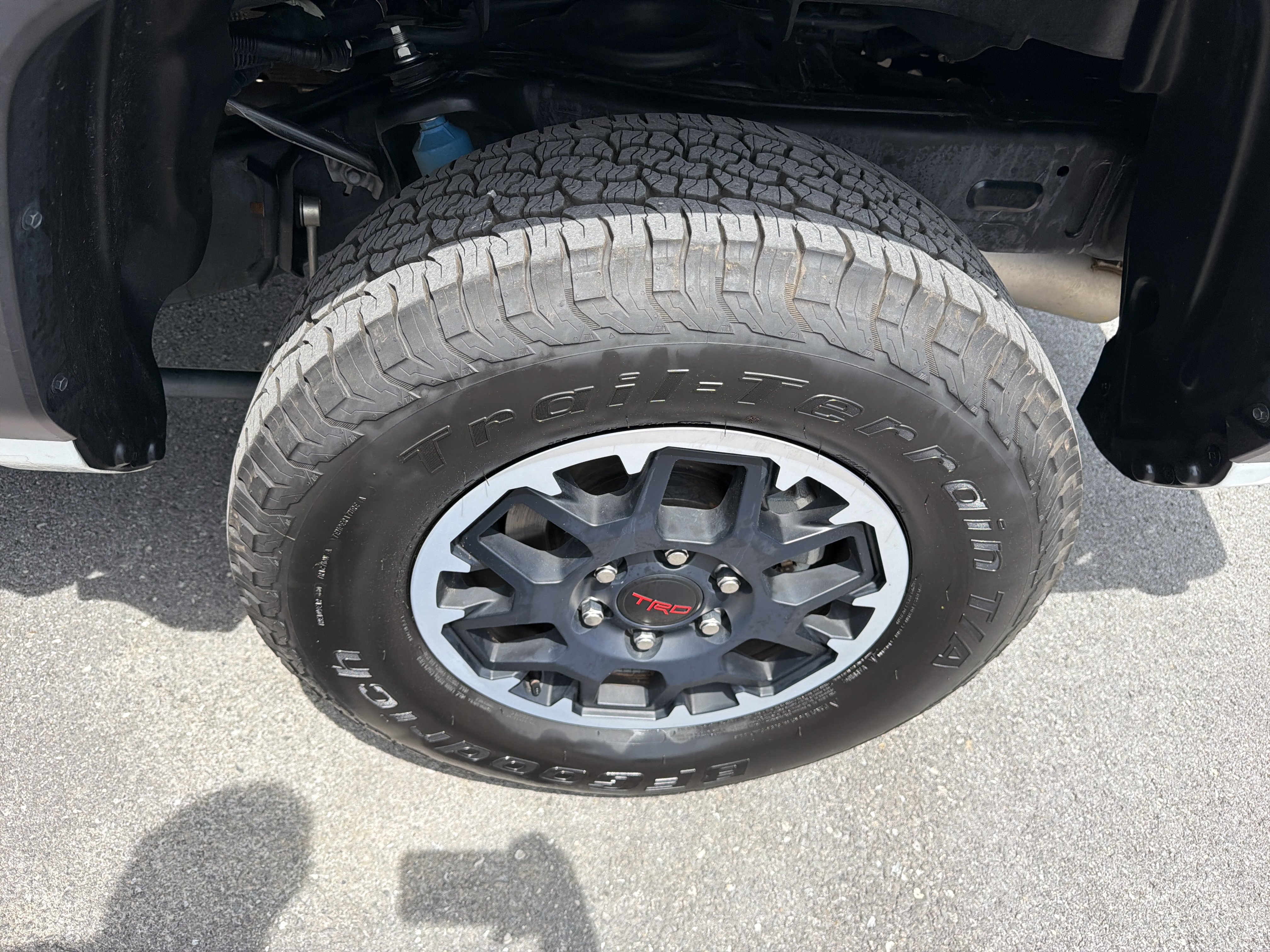 Used 2025 Toyota Tacoma TRD Off-Road AWD/4WD image 13