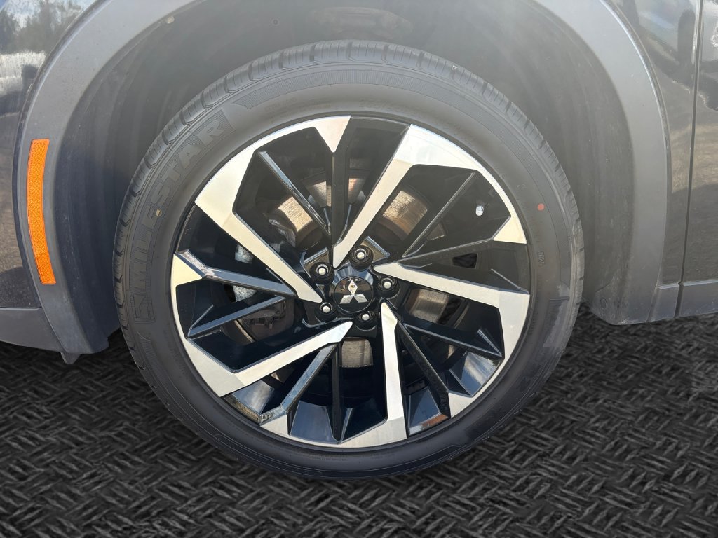 Used 2022 Mitsubishi Outlander SE AWD/4WD image 11