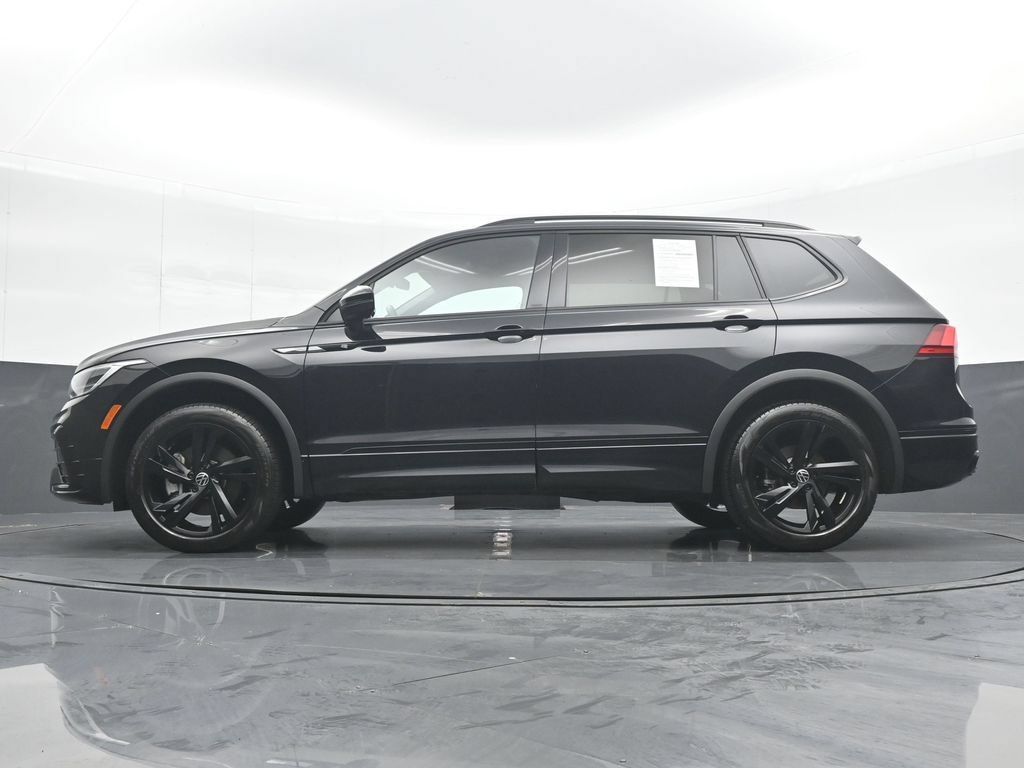 Used 2024 Volkswagen Tiguan SE R-Line AWD/4WD image 27