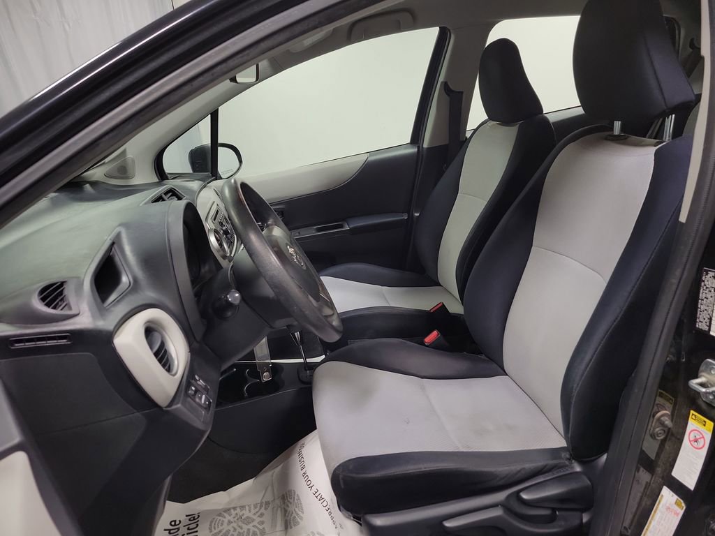 Used 2012 Toyota Yaris LE image 13